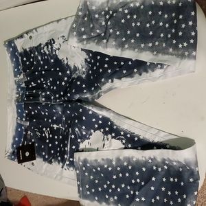 New bleach wash women's 32 stretch cotton, fitted jeans with star pattern